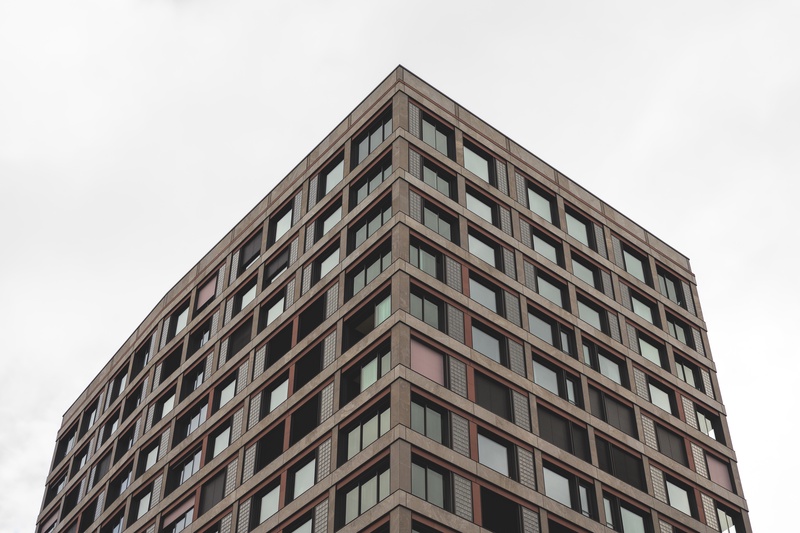 Facade V